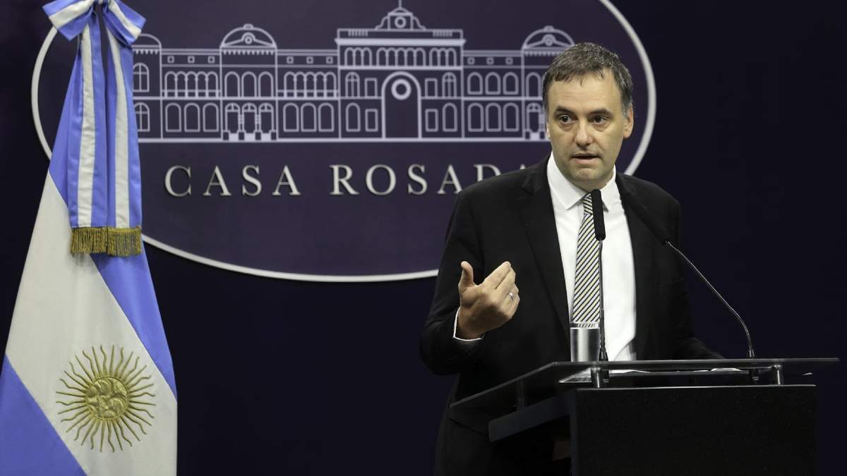 Manuel Adorni.