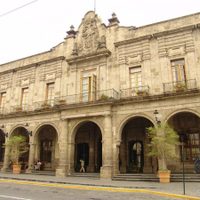 Piden indagar presunta asignación irregular de 221 plazas en el municipio de Guadalajara