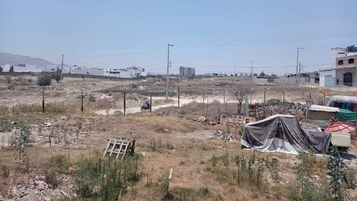 Terrenos que le fueron despojados a la colonia La Cantera y que Grupo Proyecta está vendiendo para un fraccionamiento. Foto: Cortesía
