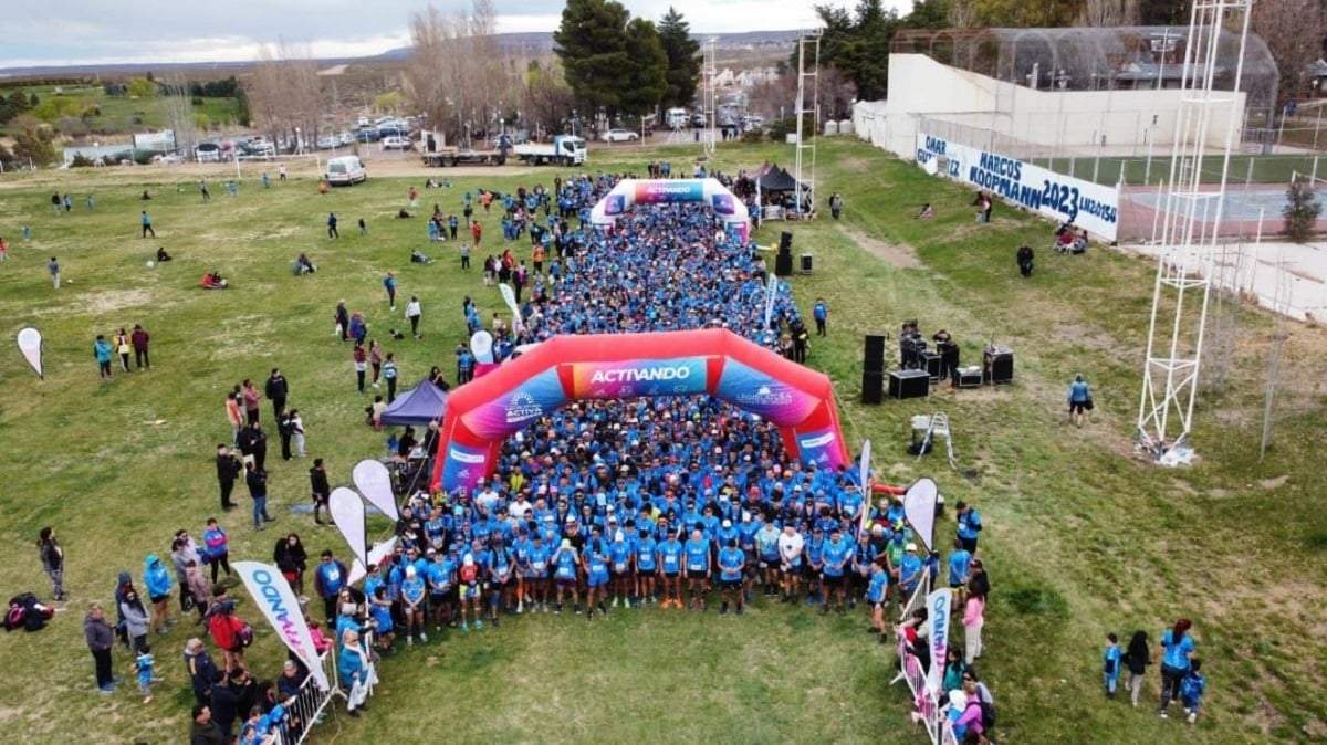 Más de 5.000 participantes y sus familias en la nueva edición del Activando en El Chocón. Fuente: (Legislatura Neuquén)