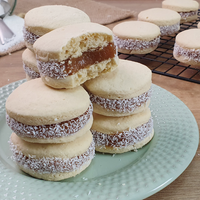 Alfajores de maicena sin TACC: sin gastar nada en manteca y con un sabor increíble