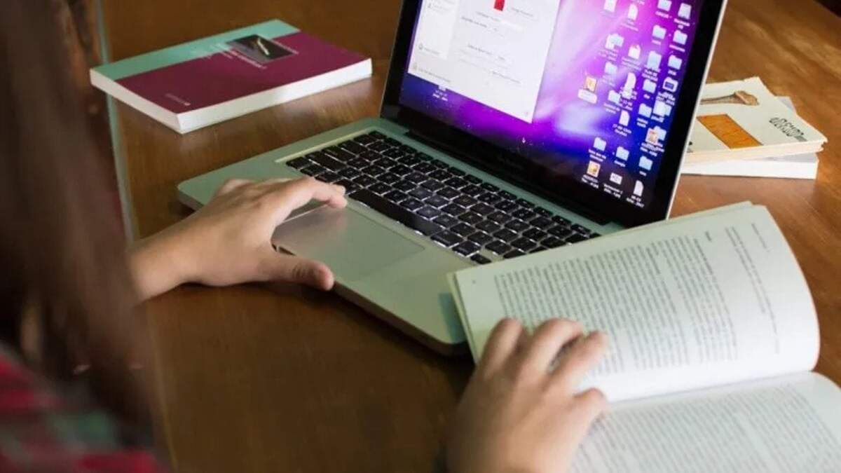 Comenzaron las inscripciones a las becas educativas “Gregorio Álvarez”. Fuente: (LMNeuquén).