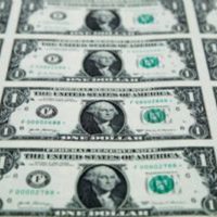 Dólar se fortalece ante posibilidad de reapertura del gobierno de los Estados Unidos
