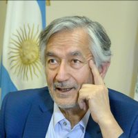 Rodríguez Saá criticó el plan de reestructuración de la deuda que propuso el Gobierno Nacional