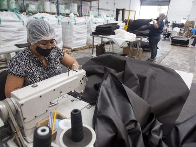 Aguinaldo: Quiénes tienen derecho, cómo calcularlo y fecha límite de pago; multas por incumplimiento