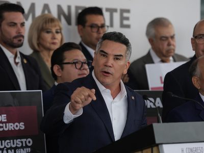 "Alito" estalla contra Noroña por su casa de 12 mdp; lo llama "farsante" y "vividor profesional"