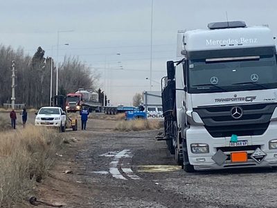 Controlan un importante derrame tóxico en una ruta de Vaca Muerta