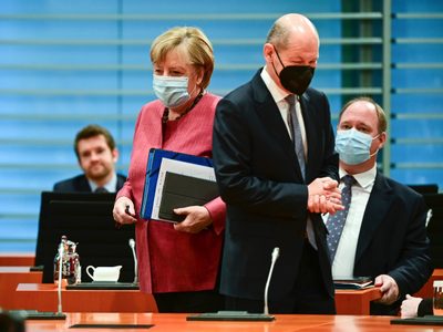 Transición en Alemania: Scholz acompañará a Merkel en todos sus encuentros bilaterales en el G20