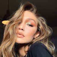 ¡La que le faltaba! Gigi Hadid también desfila sobre hielo. ¡Mirá!