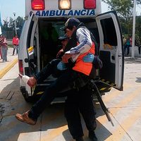 Enfrentamiento entre policías y huachicoleros deja cuatro heridos en Puebla