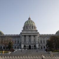 Harris y Trump visitan de nuevo Pensilvania