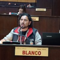 Andrés Blanco: “Estas deudas se las cargan en la cuenta a todo el pueblo de Neuquén”