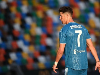 La Juventus perdió de manera sorpresiva y deberá pelear el título con el Atalanta