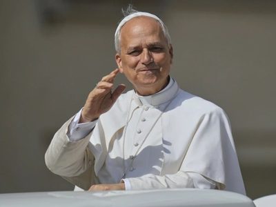 Sheinbaum ratifica invitación al Papa León XIV para que visite México