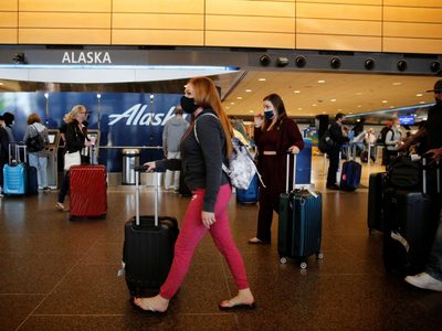 Alaska promete vacunar contra el coronavirus a todos los turistas