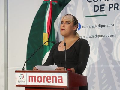 María Clemente García exige que se investigue a Lilly Téllez y Eduardo Verástegui (Video)