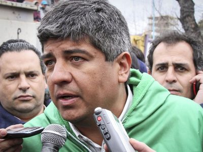 Moyano le advirtió a Fernández que no aceptará reformas laborales