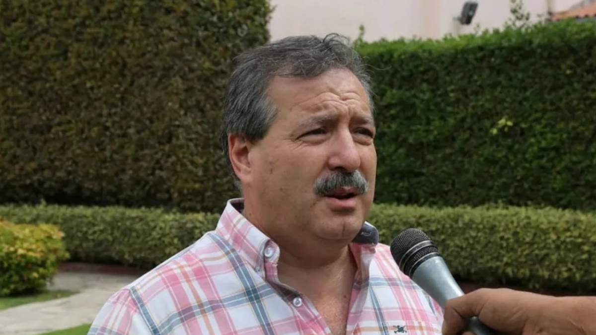 El nuevo Defensor obtuvo el apoyo de 14 de los 18 concejales presentes en la sesión. Fuente: (Facebook)