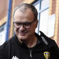 Marcelo Bielsa y el Leeds, en busca de una figura de River