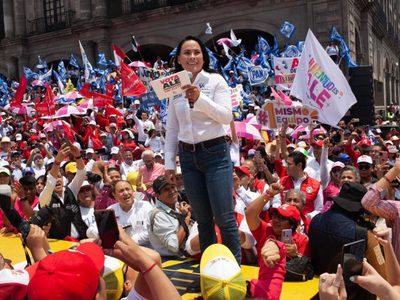 Del Moral pide a simpatizantes defender la "tierra mexiquense" de Morena