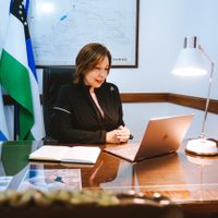 Carreras valora el vínculo con Nación, pero reclama repensar el desarrollo