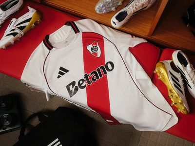 Salieron las nuevas camisetas de River: cuánto cuestan y en dónde se pueden conseguir