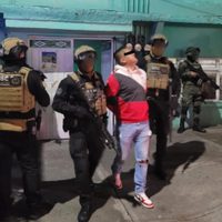 Cateo se sale de control en Peñón de los Baños: Hubo piedrazos, balazos, heridos y detenidos