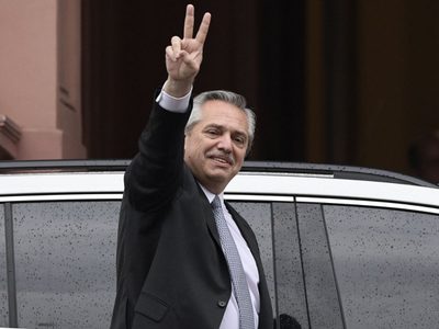 Néstor Kirchner, el primero en la lista de Alberto Fernández por el Día de la Militancia