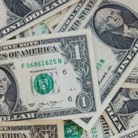 A buscar debajo del colchón: cuál es el billete de 1 dólar por el que pagan una fortuna