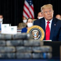 Sin el muro fronterizo habríamos sido 'inundados” por el coronavirus: Trump