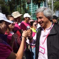Muestran músculo los opositores a AMLO (Videos)