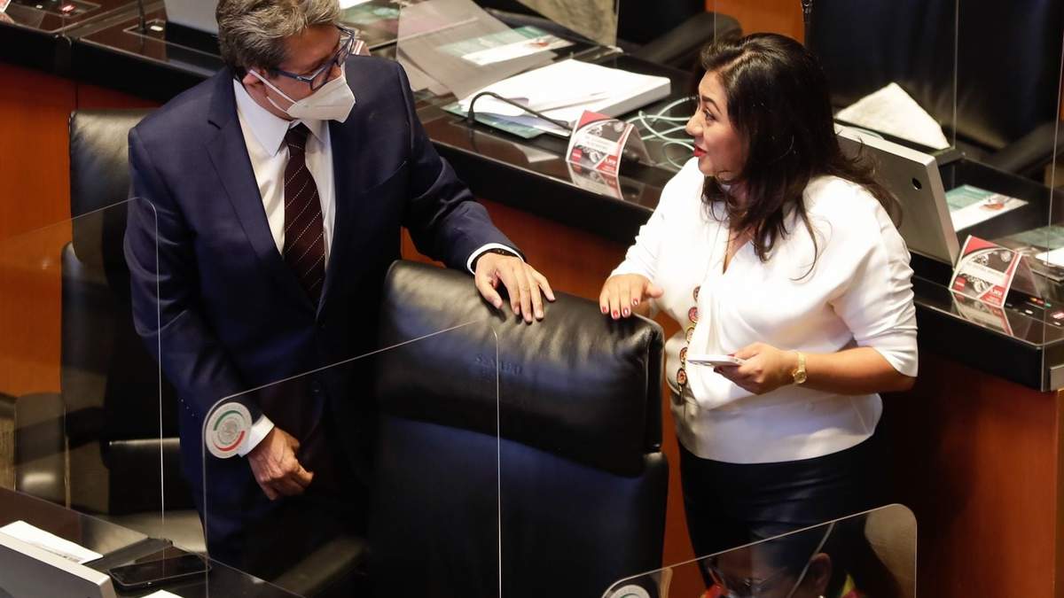 Sesión en el Senado de la República