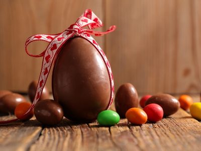 Huevo de Pascua con capa de dulce de leche: preparate para los aplausos con esta receta que es distinta a todas las demás