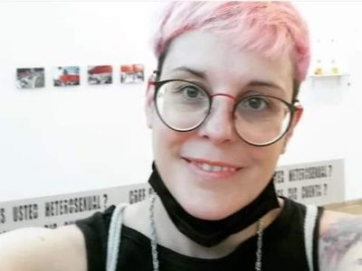 Universidad de Argentina otorga primer título no binario a profesore en Comunicación Social