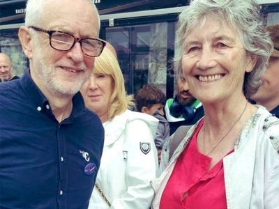 Catherine Connolly ganó las elecciones presidenciales de Irlanda