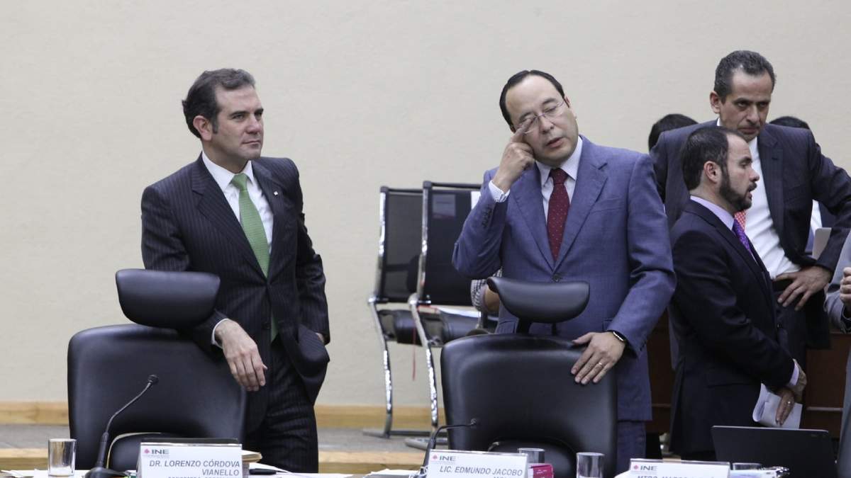 Lorenzo Córdova y Ciro Murayama