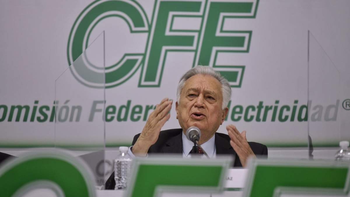 Manuel Bartlett, director de CFE