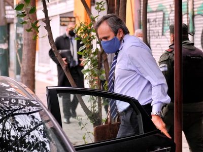 Espionaje ilegal: el juez de la causa dio positivo por coronavirus