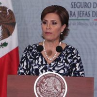 Rosario Robles acusa 'silencio cómplice de otros” y reprocha libertad de 'delincuentes”