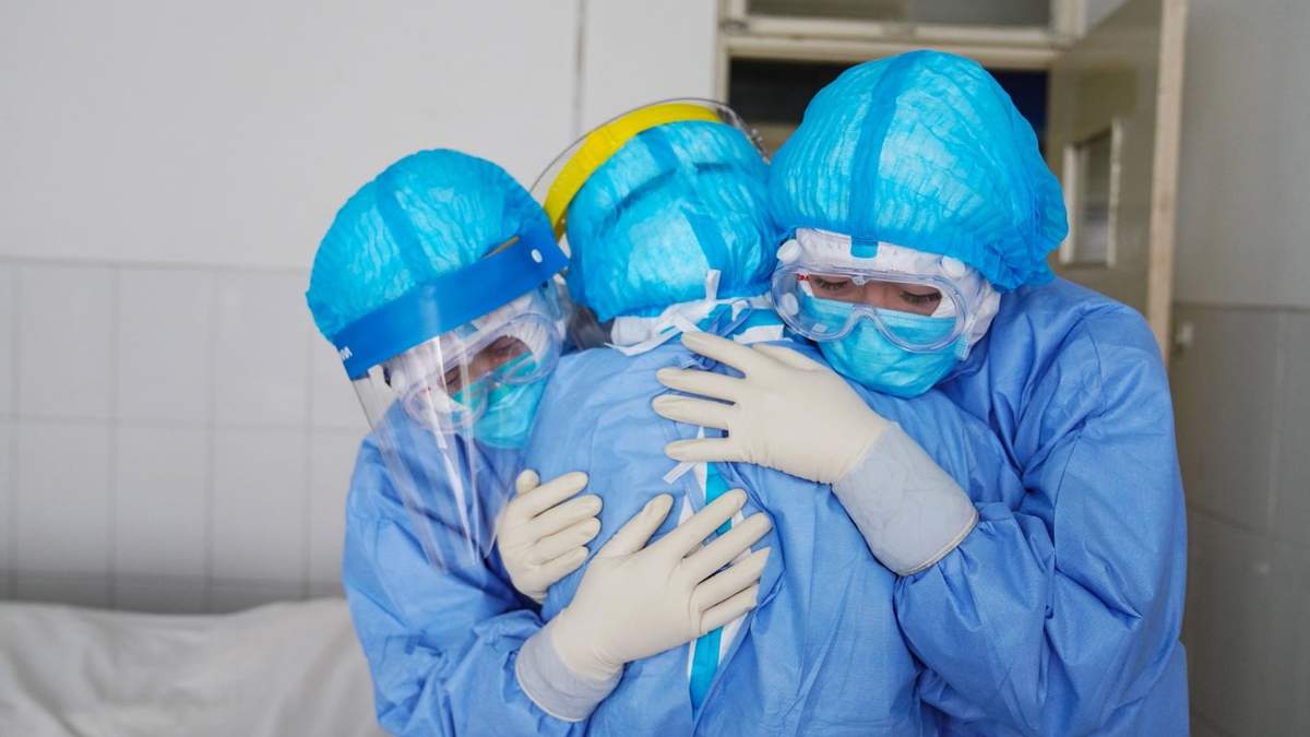 Elpersonal de la salud es el más expuesto al mortal virus. Fuente: (Twitter)
