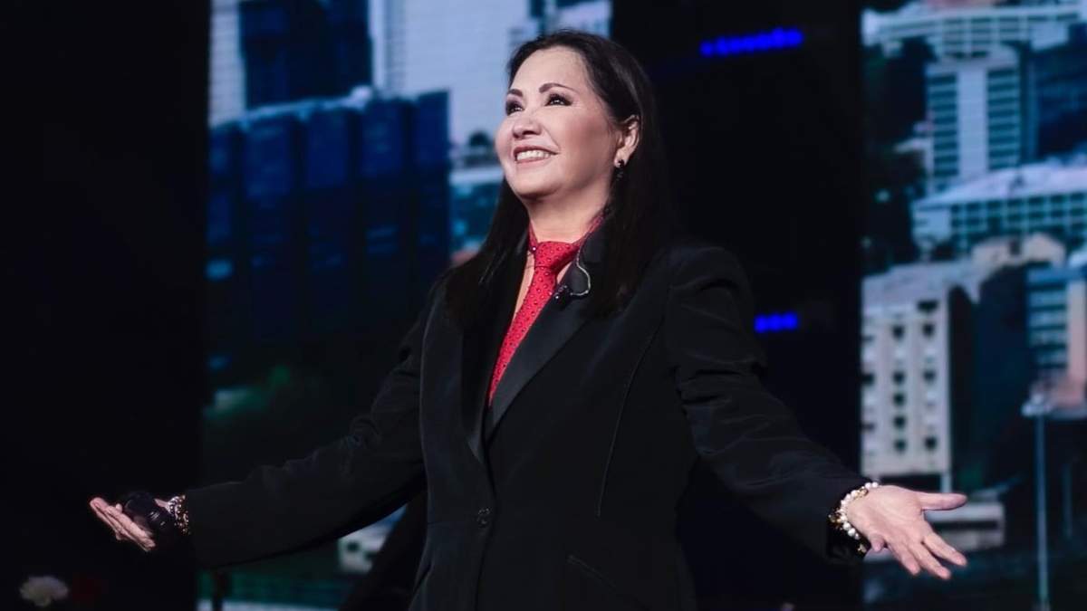 La cantante Ana Gabriel