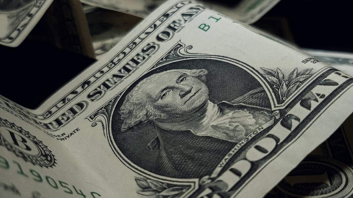 Billete de un dólar estadounidense. Fuente: (Timis Alexandra)
