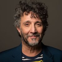 El impresionante cambio de look de Fito Páez en menos de un minuto
