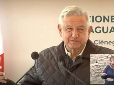 "Es mejor la leche que la cerveza", atiza AMLO ante burlas a Anaya por consumo de caguamas