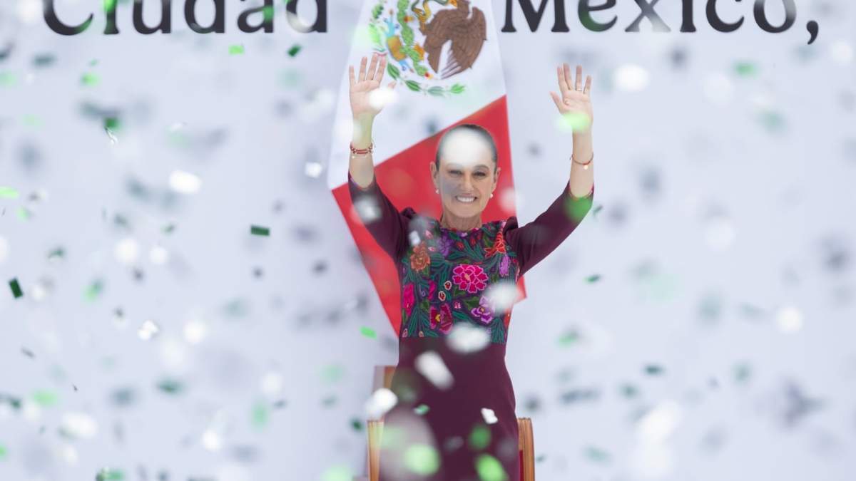 Claudia Sheinbaum durante su primer informe de gobierno en el Zócalo capitalino