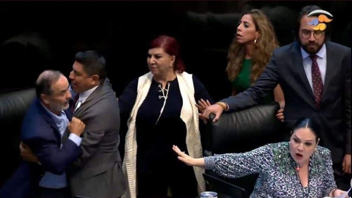 Gustavo Madero en la sesión del 12 de diciembre de 2019