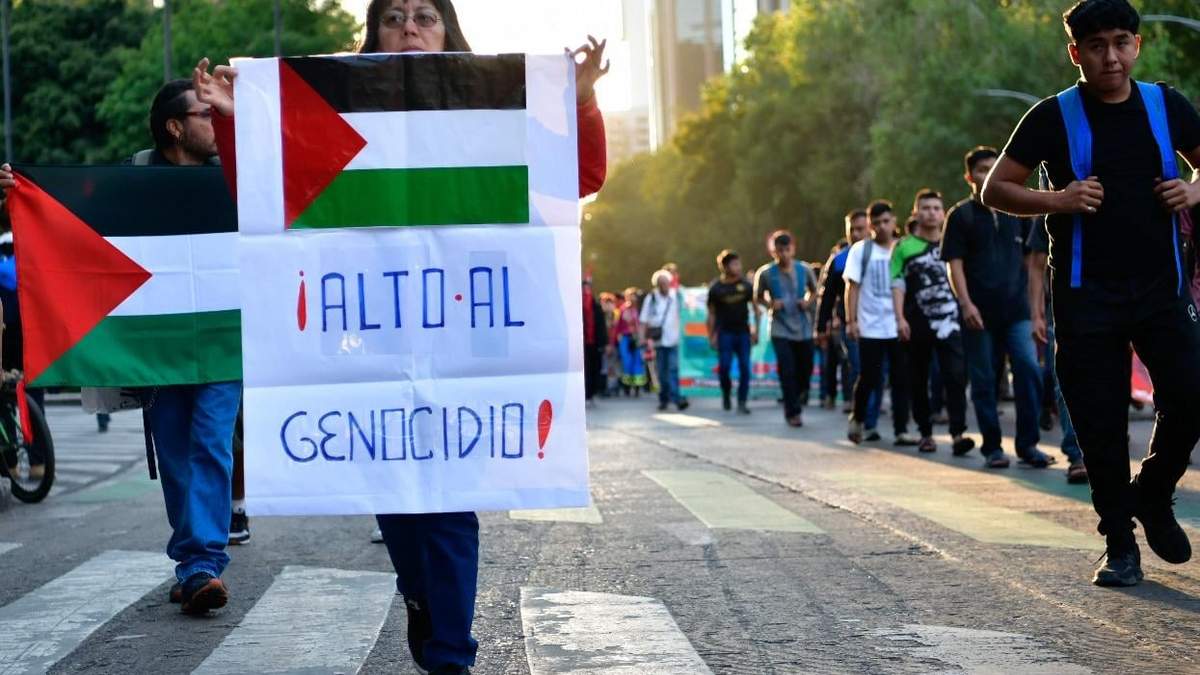 "Alto al genocidio"