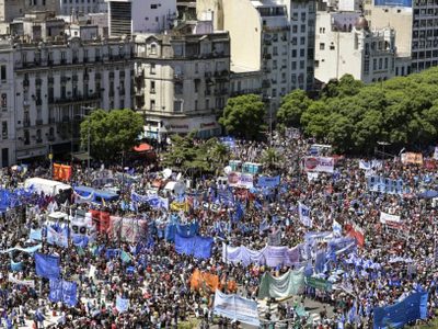 Milei pretende cobrar a manifestantes 60 millones por gastos de despliegues policiacos en protestas