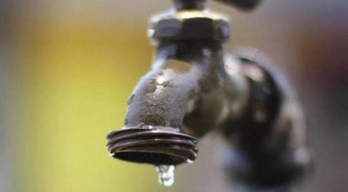 La población de Zimbabue tiene un acceso irregular a agua limpia