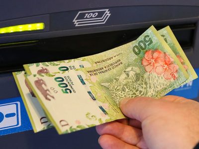 Comienza el pago de haberes para trabajadores del Estado en Neuquén